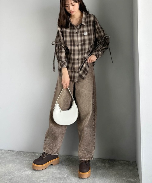 Java(ジャバ)の「《JaVaジャバコラボ》ボリューム感でスタイルアップを叶える♪ヌバック調素材7ホール撥水加工ブーツ(ブーツ・レディース・ダークブラウン/ベージュ・X-LARGE/LARGE/MEDIUM/SMALL)」の12枚目の写真