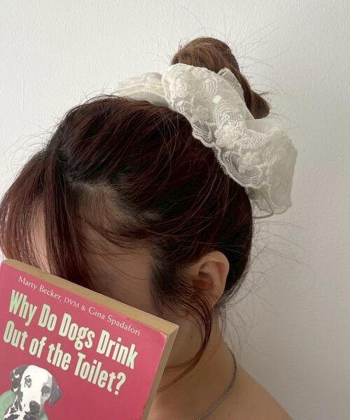 WEGO(ウィゴー)の「WEGO/フラワーレースシュシュ(シュシュ・レディース・ブラック/アイボリー・FREE)」の5枚目の写真