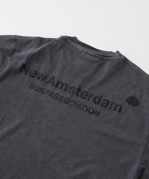 JOURNAL STANDARD relume(ジャーナルスタンダード レリューム)の「NEW AMSTERDAM SURF ASSOCIATION LOGO TEE WASHED EMBRO 2501102001/002(Tシャツ/カットソー・メンズ・ブラック/パープル・MEDIUM/LARGE)」の6枚目の写真