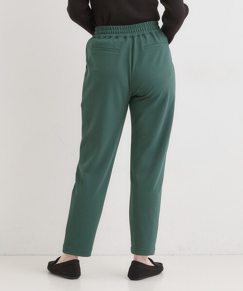 SHOO・LA・RUE（シューラルー）の「【S-3L/洗濯後しわになりにくい】スマートに見える イージーテーパードパンツ（その他パンツ・レディース・ベージュ/グリーン/チャコールグレー/レッド系1/ブラック・01/05/04/03/02）」の11枚目の写真