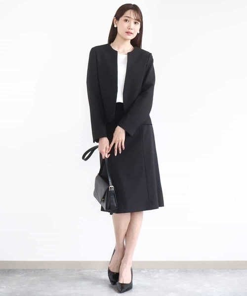 MK MICHEL KLEIN（エムケーミッシェルクラン）の「メランジ調ノー