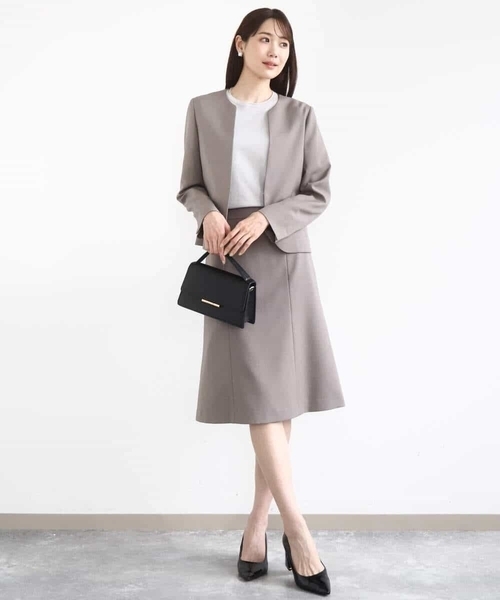 MK MICHEL KLEIN（エムケーミッシェルクラン）の「メランジ調ノー