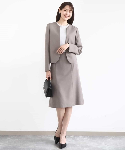 MK MICHEL KLEIN（エムケーミッシェルクラン）の「メランジ調ノー