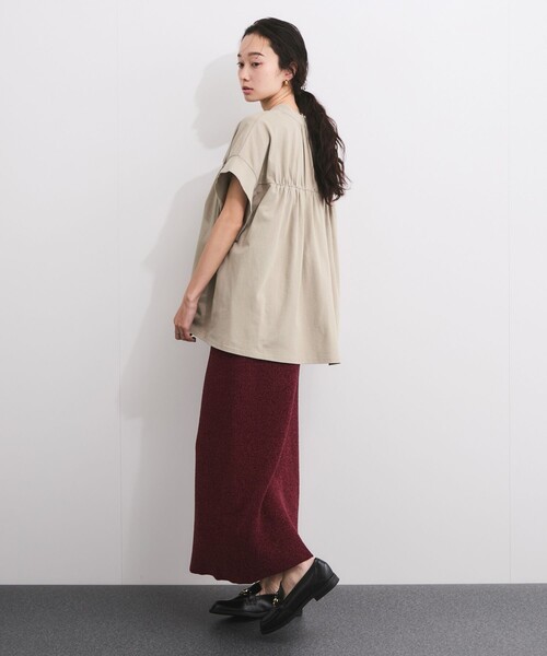le cercle ADAM ET ROPE'(ルセルクルアダムエロペ)の「ドライ天竺スキッパーギャザーTシャツ(Tシャツ/カットソー・レディース・ブラック/ホワイト/ブラウン・FREE)」の9枚目の写真