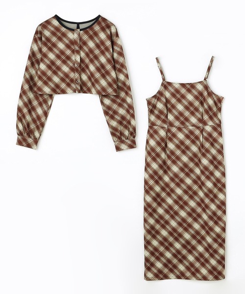 NICOLE CLUB(ニコル クラブ)の「カーディガンセットキャミワンピース(ワンピース・レディース・ブルー/レッド/チャコール・MEDIUM)」の16枚目の写真