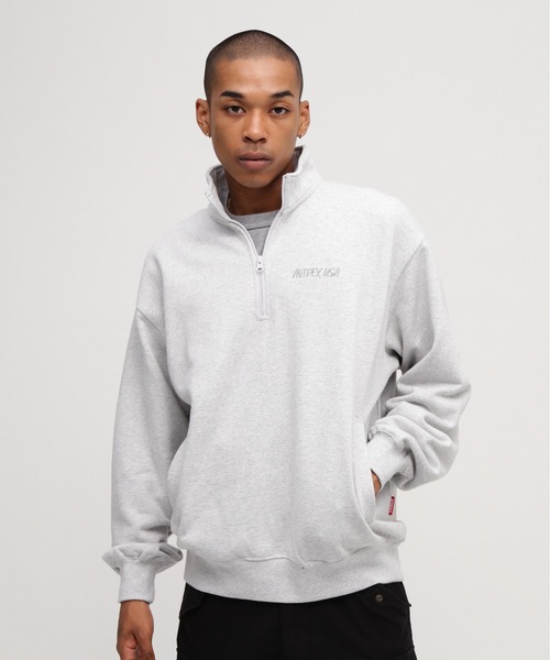 AVIREX(アヴィレックス)の「《直営店限定》GRAFFITI HALF ZIP SWEAT / グラフィティ ハーフジップ スウェット / AVIREX / アヴィレックス(スウェット・メンズ・チャコール/グレー/ブラック・XX-LARGE/X-LARGE/LARGE/MEDIUM)」の11枚目の写真