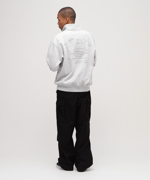 AVIREX(アヴィレックス)の「《直営店限定》GRAFFITI HALF ZIP SWEAT / グラフィティ ハーフジップ スウェット / AVIREX / アヴィレックス(スウェット・メンズ・チャコール/グレー/ブラック・XX-LARGE/X-LARGE/LARGE/MEDIUM)」の13枚目の写真