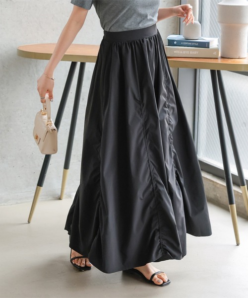 Petitle（プチレ）の「[ 低身長向けサイズ ] シャーリングデザインスカート（スカート・レディース・ブラック/オフホワイト・PM）」の2枚目の写真