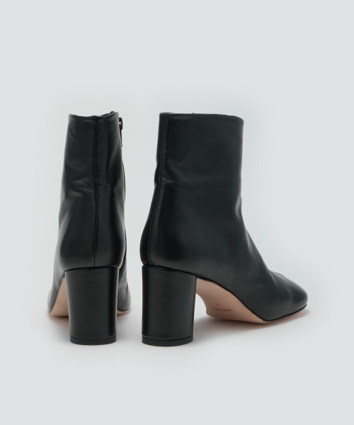 PELLICO SUNNY（ペリーコサニー）の「GRACIA ショートブーツ 7.0cm BLACK（ブーツ・レディース・ブラック・35/36/37/38/39）」の4枚目の写真