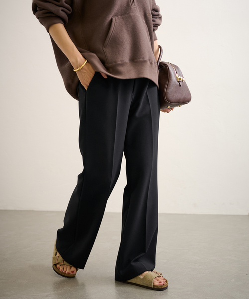 FRAMeWORK（フレームワーク）の「≪一部カラーWEB限定 / 追加≫セミフレアパンツ（スラックス・レディース・ベージュ/ブラック×ブラック/ブラック・34/36/38/40）」の16枚目の写真