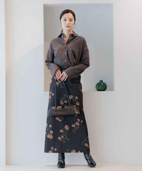 Andemiu(アンデミュウ)の「スウェードライクシャツ587166(シャツ/ブラウス・レディース・チャコールグレー/ブラウン/アイボリー・FREE)」の8枚目の写真