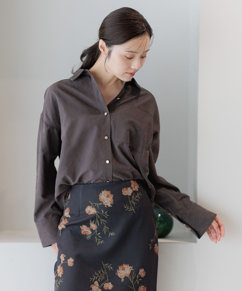 Andemiu(アンデミュウ)の「スウェードライクシャツ587166(シャツ/ブラウス・レディース・チャコールグレー/ブラウン/アイボリー・FREE)」の11枚目の写真