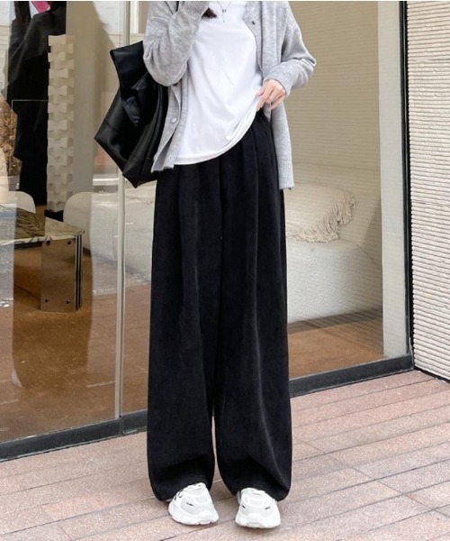 maison de LATIR(メゾンドラティール)の「大人カジュアルにおすすめの裏起毛ワイドイージーパンツ(その他パンツ・レディース・ホワイト/ブラウン/ブラック・FREE)」の14枚目の写真