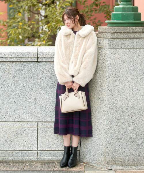 index（インデックス）の「【抗菌防臭】レザー調スムースショートブーツ（ブーツ・レディース・ブラック/ベージュ・03/02/01）」の15枚目の写真