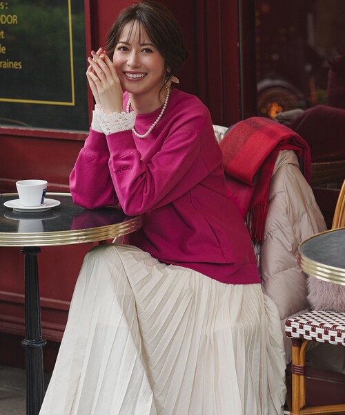23区(ニジュウサンク)の「ナチュラルコットンベア レースレイヤード カットソー(Tシャツ/カットソー・レディース・ホワイト系・40/38)」の2枚目の写真