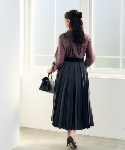 12Twelve Agenda（トゥエルブ　アジェンダ）の「プリーツスカート（スカート・レディース・グレイッシュベージュ/チャコールグレー・M）」の15枚目の写真