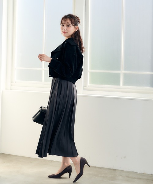 12Twelve Agenda（トゥエルブ　アジェンダ）の「プリーツスカート（スカート・レディース・グレイッシュベージュ/チャコールグレー・M）」の3枚目の写真