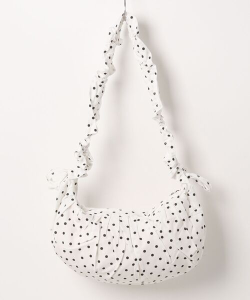 Never mind the XU / Chikashitsu+（ネバーマインド ザ エックスユー / チカシツプラス）の「【nmtc+】dot shoulder bag / 【エヌエムティーシープラス】ドットショルダーバッグ（ショルダーバッグ・レディース・ピンク/アイボリー/ブラック・ONE SIZE）」の7枚目の写真