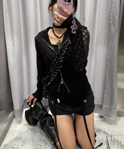 Never mind the XU / Chikashitsu+（ネバーマインド ザ エックスユー / チカシツプラス）の「【nmtc+】dot shoulder bag / 【エヌエムティーシープラス】ドットショルダーバッグ（ショルダーバッグ・レディース・ピンク/アイボリー/ブラック・ONE SIZE）」の4枚目の写真