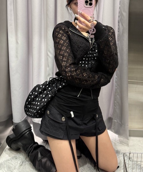 Never mind the XU / Chikashitsu+（ネバーマインド ザ エックスユー / チカシツプラス）の「【nmtc+】dot shoulder bag / 【エヌエムティーシープラス】ドットショルダーバッグ（ショルダーバッグ・レディース・ピンク/アイボリー/ブラック・ONE SIZE）」の5枚目の写真