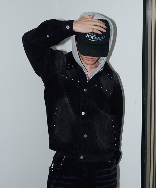 Perushu(ペルーシュ)の「ヴィンテージライクコーデュロイジャケット(ブルゾン・メンズ・ブラック/ブラウン・MEDIUM/LARGE)」の16枚目の写真