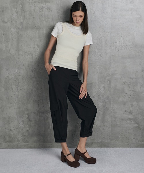CHARLES & KEITH(チャールズ & キース)の「プラットフォーム メリージェーンパンプス(パンプス・レディース・ブラウン系その他7/ブラック系その他7/グレー/ダークブラウン・25cm/24.5cm/23cm/22.5cm/25.5cm/23.5cm)」の16枚目の写真