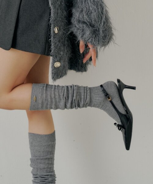 Chico（チコ）の「プレート付きルーズソックス（ソックス/靴下・レディース・ライトベージュ/アイボリー/グレー・FREE）」の3枚目の写真