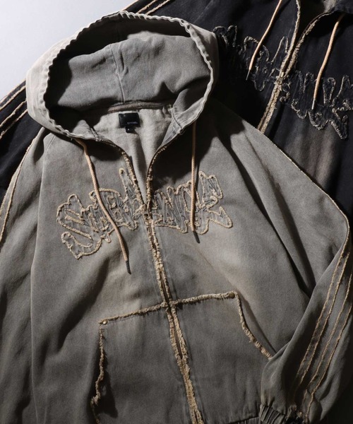 SITRY（シトリー）の「Tagging Logo Fringe Denim Hoodie/タギングロゴ フリンジ  ショート丈 デニムパーカー デニムジャケット ブルゾン フルジップパーカー フーディー（デニムジャケット・メンズ・グレー/ブラック/ネイビー・M/L）」の3枚目の写真