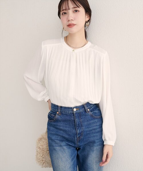 natural couture(ナチュラルクチュール)の「【WEB限定】前後2WAYプリーツブラウス(シャツ/ブラウス・レディース・ボルドー/ネイビー/グレイッシュベージュ/オフホワイト・FREE)」の2枚目の写真