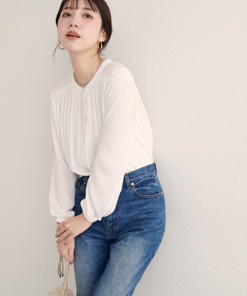natural couture(ナチュラルクチュール)の「【WEB限定】前後2WAYプリーツブラウス(シャツ/ブラウス・レディース・ボルドー/ネイビー/グレイッシュベージュ/オフホワイト・FREE)」の5枚目の写真