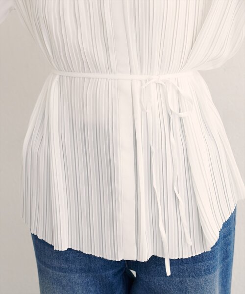 natural couture(ナチュラルクチュール)の「【WEB限定】前後2WAYプリーツブラウス(シャツ/ブラウス・レディース・ボルドー/ネイビー/グレイッシュベージュ/オフホワイト・FREE)」の14枚目の写真