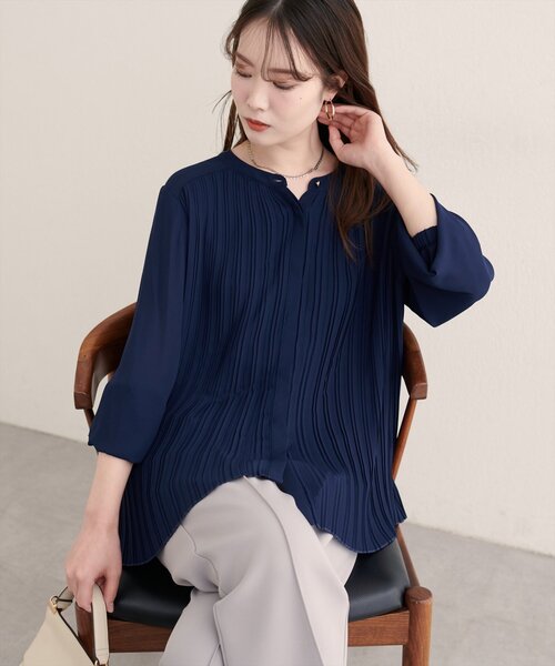 natural couture(ナチュラルクチュール)の「【WEB限定】前後2WAYプリーツブラウス(シャツ/ブラウス・レディース・ボルドー/ネイビー/グレイッシュベージュ/オフホワイト・FREE)」の16枚目の写真