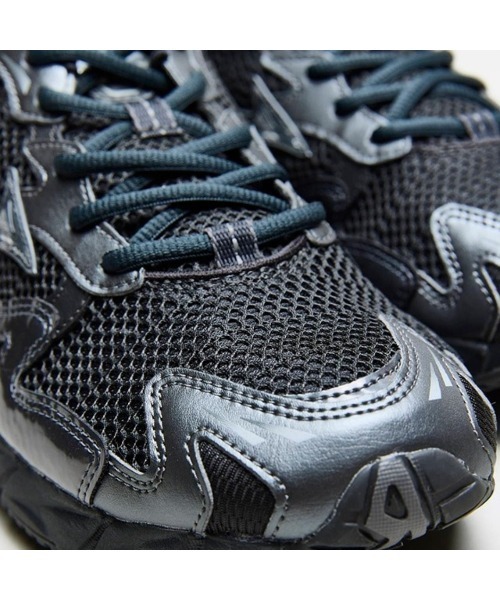 MIZUNO（ミズノ　）の「MIZUNO WAVE RIDER 10（ミズノ ウエーブライダー 10）（スニーカー・メンズ・ブラック系・23cm/23.5cm/24cm/24.5cm/25cm/25.5cm/26cm/26.5cm/27cm/27.5cm/28cm/28.5cm/29cm）」の10枚目の写真