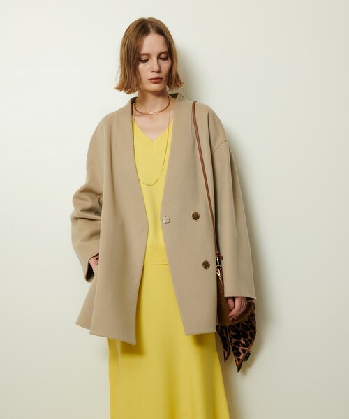 allureville（アルアバイル）の「カシミヤ混リバーミドルラップコート（ノーカラーコート・レディース・ベージュ/イエロー/チャコールグレー/ライトブルー・1/2）」の10枚目の写真