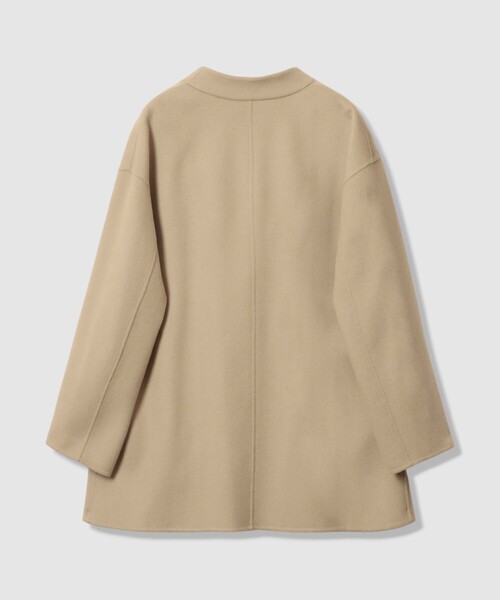 allureville（アルアバイル）の「カシミヤ混リバーミドルラップコート（ノーカラーコート・レディース・ベージュ/イエロー/チャコールグレー/ライトブルー・1/2）」の6枚目の写真