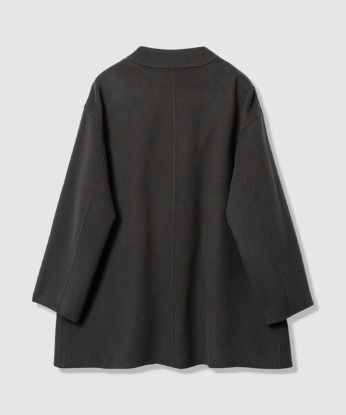 allureville（アルアバイル）の「カシミヤ混リバーミドルラップコート（ノーカラーコート・レディース・ベージュ/イエロー/チャコールグレー/ライトブルー・1/2）」の17枚目の写真