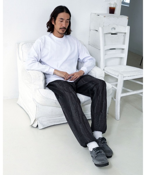 LOS ANGELES APPAREL（ロサンゼルスアパレル）の「【Los Angeles Apparel/ロサンゼルス・アパレル】14 OZ FLCE SWEATPANT DRIP DYE/ヘビーウェイト スウェットパンツ ドリップダイ 染め アメリカ製 無地 イージーパンツ ジョガーパンツ リラックスパンツ（スウェットパンツ・メンズ・オリーブ/ブラック系その他・MEDIUM/LARGE/X-LARGE/SMALL）」の4枚目の写真