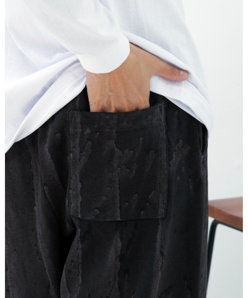 LOS ANGELES APPAREL（ロサンゼルスアパレル）の「【Los Angeles Apparel/ロサンゼルス・アパレル】14 OZ FLCE SWEATPANT DRIP DYE/ヘビーウェイト スウェットパンツ ドリップダイ 染め アメリカ製 無地 イージーパンツ ジョガーパンツ リラックスパンツ（スウェットパンツ・メンズ・オリーブ/ブラック系その他・MEDIUM/LARGE/X-LARGE/SMALL）」の10枚目の写真