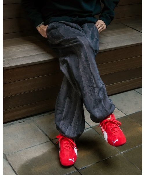 LOS ANGELES APPAREL（ロサンゼルスアパレル）の「【Los Angeles Apparel/ロサンゼルス・アパレル】14 OZ FLCE SWEATPANT DRIP DYE/ヘビーウェイト スウェットパンツ ドリップダイ 染め アメリカ製 無地 イージーパンツ ジョガーパンツ リラックスパンツ（スウェットパンツ・メンズ・オリーブ/ブラック系その他・MEDIUM/LARGE/X-LARGE/SMALL）」の18枚目の写真