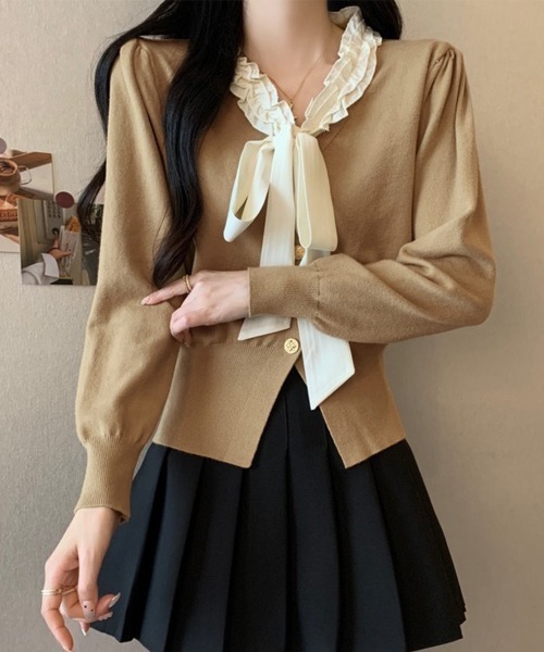 Miniministore(ミニミニストア)の「ボウタイニットトップス フリル襟 ニット(ニット/セーター・レディース・ブラック/ダークベージュ/ベージュ/ワインレッド・FREE)」の15枚目の写真
