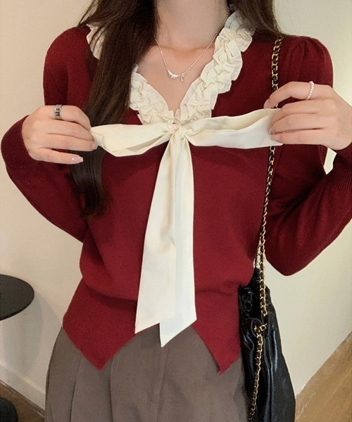 Miniministore(ミニミニストア)の「ボウタイニットトップス フリル襟 ニット(ニット/セーター・レディース・ブラック/ダークベージュ/ベージュ/ワインレッド・FREE)」の6枚目の写真
