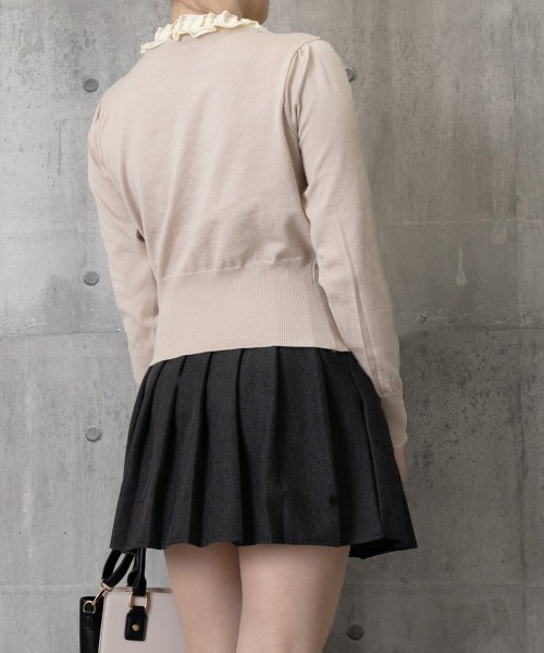 Miniministore(ミニミニストア)の「ボウタイニットトップス フリル襟 ニット(ニット/セーター・レディース・ブラック/ダークベージュ/ベージュ/ワインレッド・FREE)」の10枚目の写真