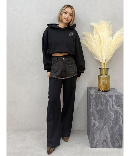 EVRIS（エヴリス）の「デニムワンポイントバルーンショートフーディ【セットアップ着用可能】（パーカー・レディース・ネイビー/グレー/ブラック・FREE）」の5枚目の写真