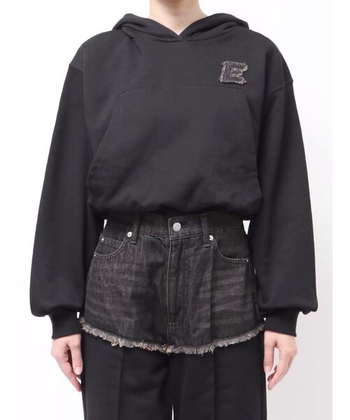 EVRIS（エヴリス）の「デニムワンポイントバルーンショートフーディ【セットアップ着用可能】（パーカー・レディース・ネイビー/グレー/ブラック・FREE）」の6枚目の写真