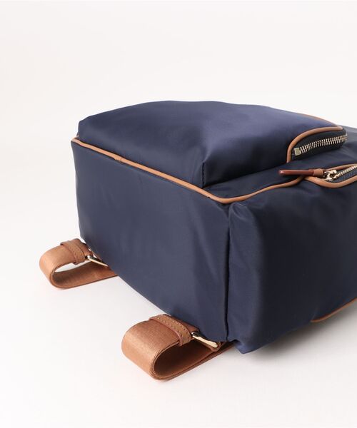 COLE HAAN(コールハーン)の「デランシー ナイロン バックパック womens(バックパック/リュック・レディース・ネイビー・OSFA)」の6枚目の写真