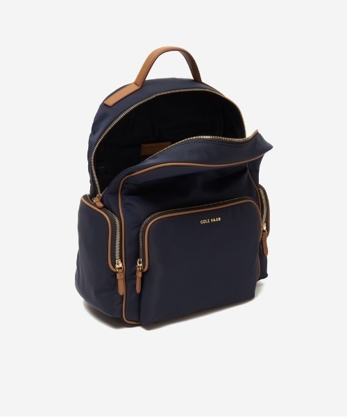 COLE HAAN(コールハーン)の「デランシー ナイロン バックパック womens(バックパック/リュック・レディース・ネイビー・OSFA)」の4枚目の写真