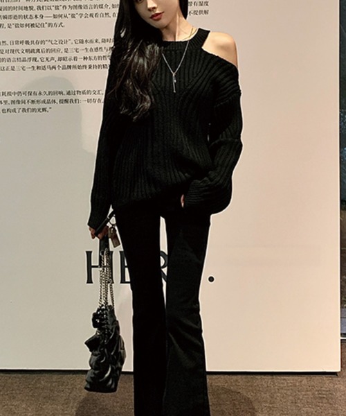ADDITION STORE(アディションストア)の「\首周りのデザインが可愛い/ワンショルダー ロングスリーブニット / One-shoulder long-sleeve knit ( asnit )(ニット/セーター・レディース・ホワイト/ブラック・FREE)」の14枚目の写真