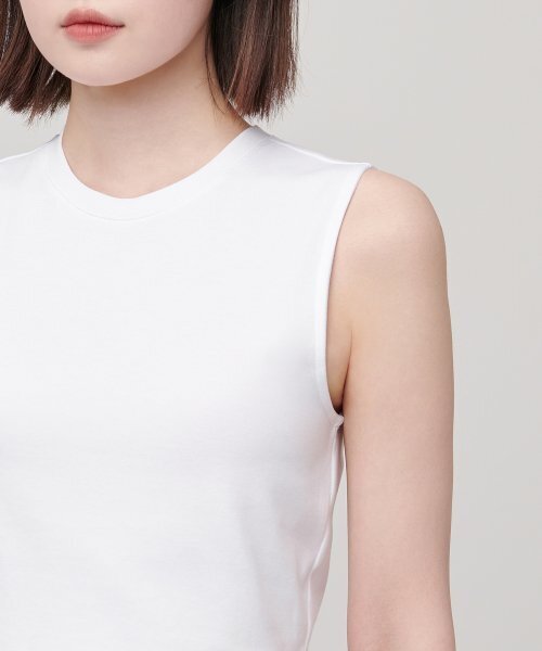 MUSINSA STANDARD WOMAN（ムシンサスタンダードウーマン）の「ウィメンズクルーネッククロップスリーブレストップ[ホワイト]（Tシャツ/カットソー・レディース・その他・SMALL/MEDIUM/LARGE/X-SMALL）」の5枚目の写真