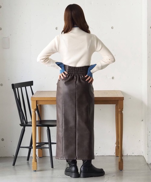 tiptop(ティップトップ)の「配色レイヤードハイネックプルオーバー(ニット/セーター・レディース・アイボリー/ブラック/チャコールグレー/レッド・FREE)」の13枚目の写真