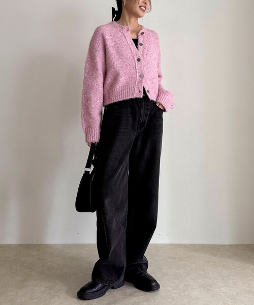 fredy emue（フレディエミュ）の「スパンコールニットカーディガン（カーディガン/ボレロ・レディース・チャコールグレー/ライトグレー/ベージュ/ピンク・38）」の13枚目の写真